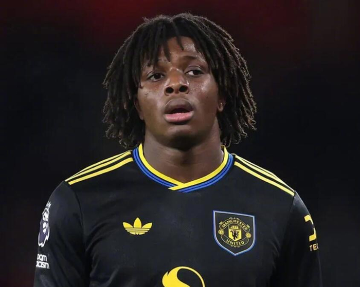 曼联边锋多尔古腿筋受伤预计缺阵十周，将错过八场比赛|阿森纳|德里赫特|利兹联|阿莫林|托马斯-卡里克_新浪体育_新浪新闻