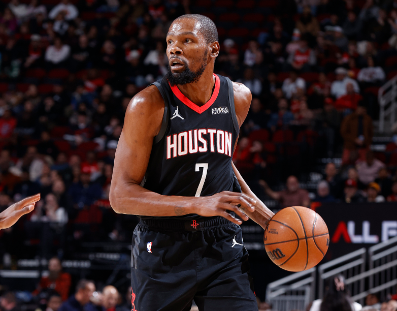 开云体育下载APP-杜兰特双里程碑：总三分升历史第十 神迹比肩詹库乔丹历史第5人